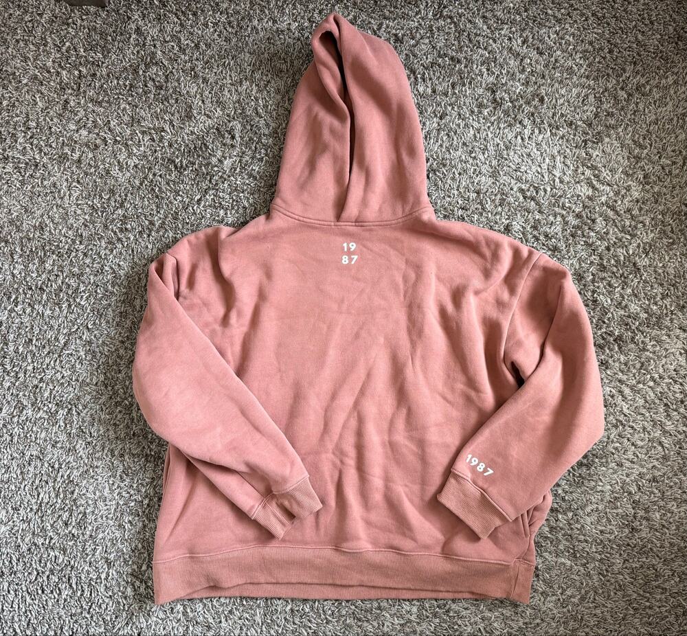1987 Boston Hoodie Sweatshirt Medium Oversized Cotton Pink Unisex Activewear